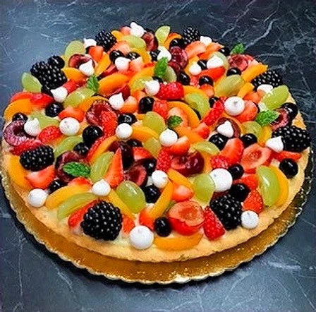 Crostata di frutta e meringhe