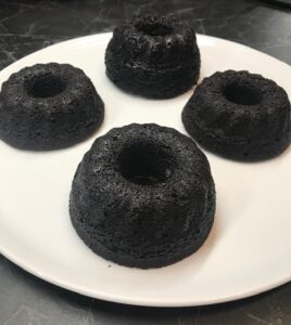 Ciambella al cacao nera