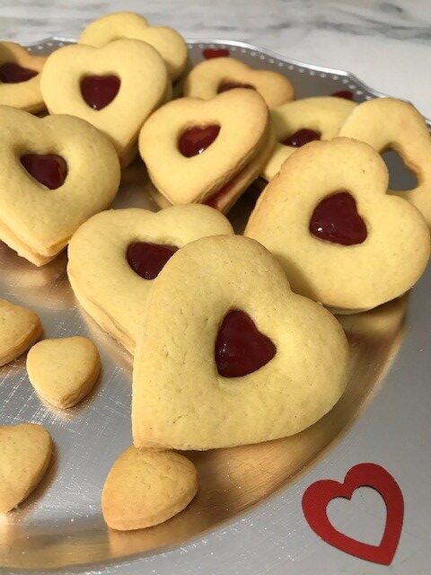 Biscotti cuori di San Valentino vassoio