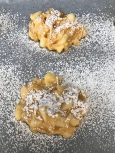 Biscotti da cuocere con zucchero a velo