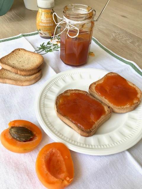 Marmellata di albicocche