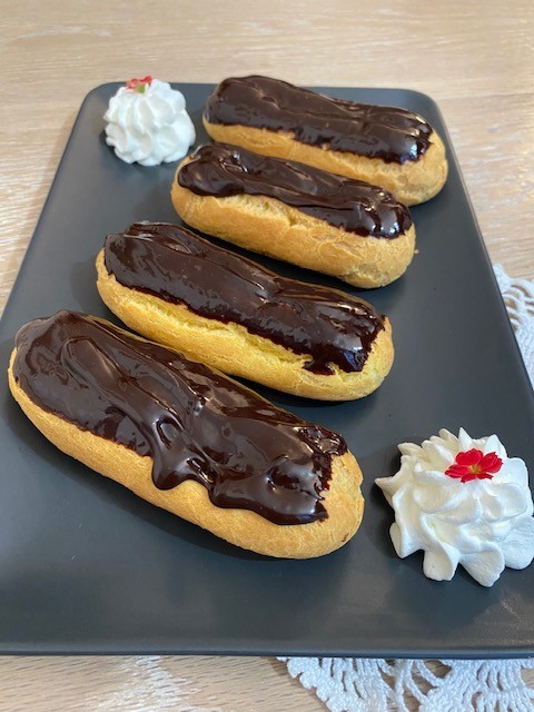 Eclair alla crema