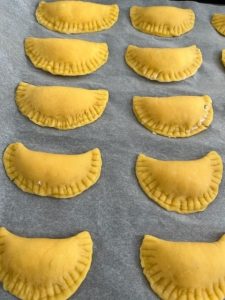 Ravioli dolci con ricotta