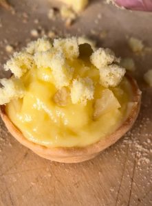 Cestini di Mimosa con crema pasticcera