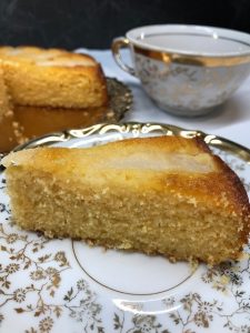 Torta di pere e farina di mais 