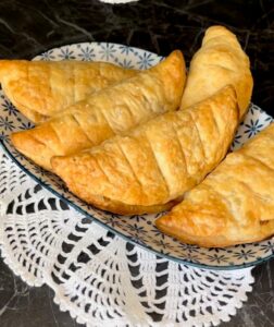 Sfogliatine mele e marmellata