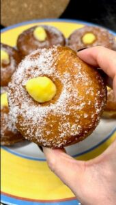 Bomboloni alla crema