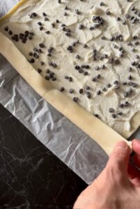 Girelle di sfoglia ricotta e cioccolato