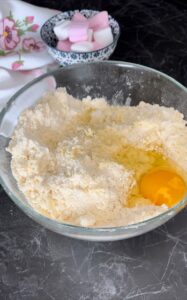 Sbriciolata con crema al cioccolato
