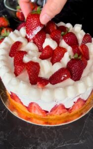 Torta francese alle fragole Fraisier