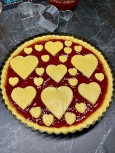 Crostata con marmellata di fragole 