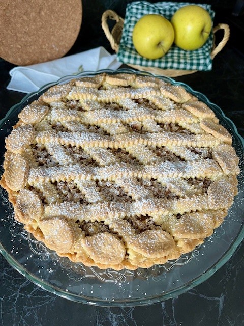 Crostata di mele e noci